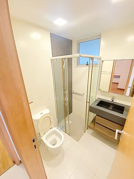 CONDO, NEAR MRT 5MINS! NEAR KATONG!, , 3 Bedrooms, 1,119 sqft, Condominium For Rent, by Eugene Chen, 500237767 - Bathroom - PropertyGuru.com.sg