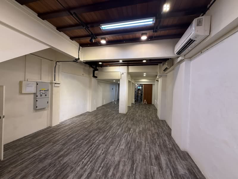 Pagoda Street, Pagoda Street, Chinatown / Tanjong Pagar, 1,236 sqft, Shop / Shophouse For Rent, by Julin Tan, 500237768 - Interior - CommercialGuru.com.sg