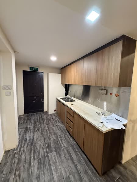 Pagoda Street, Pagoda Street, Chinatown / Tanjong Pagar, 1,236 sqft, Shop / Shophouse For Rent, by Julin Tan, 500237768 - CommercialGuru.com.sg
