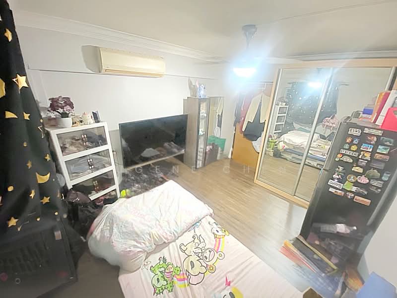 325 Bukit Batok Street 33, 325 Bukit Batok Street 33, 3 Bedrooms, 904 sqft, HDB Flat For Sale, by Eugene Chen, 500237774 - Bedroom - PropertyGuru.com.sg
