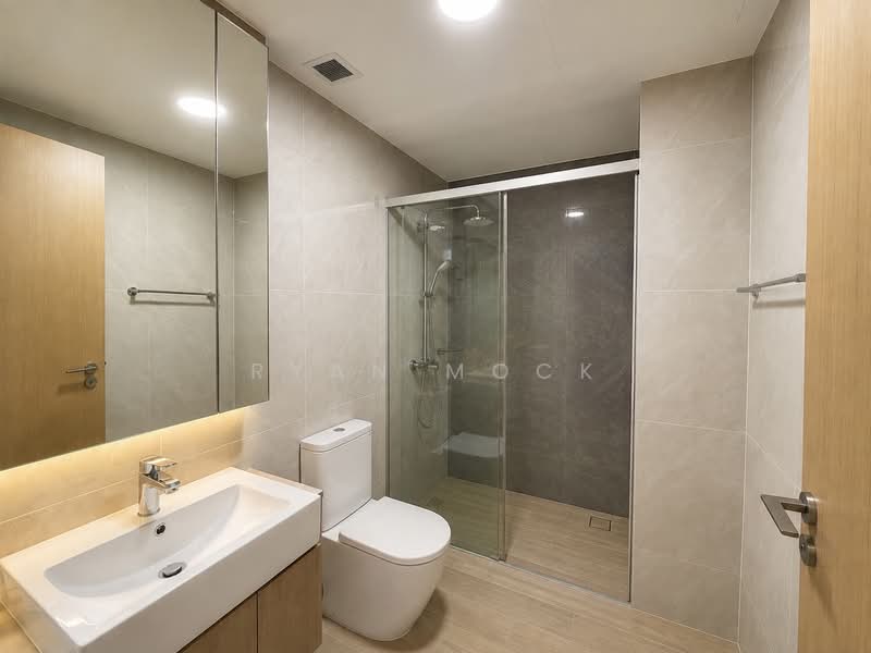 Urban Treasures, 205 Jalan Eunos, 2 Bedrooms, 646 sqft, Condominium For Rent, by Ryan Mock, 500237775 - Bathroom - PropertyGuru.com.sg