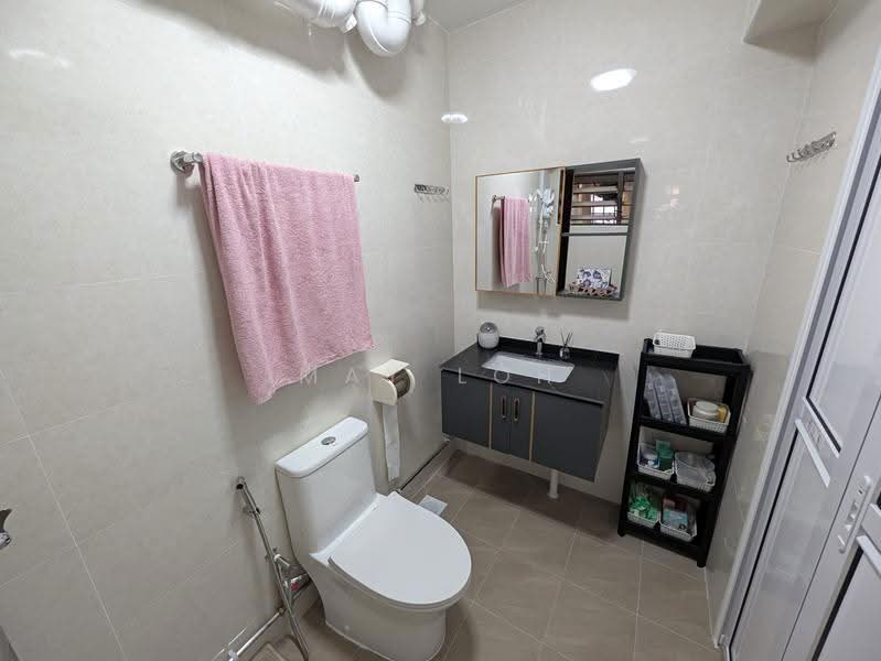 602 Woodlands Drive 42, 602 Woodlands Drive 42, Admiralty / Woodlands, 3 Bedrooms, 1,313 sqft, HDB Flat For Sale, by May Loh, 500237776 - Bathroom - PropertyGuru.com.sg