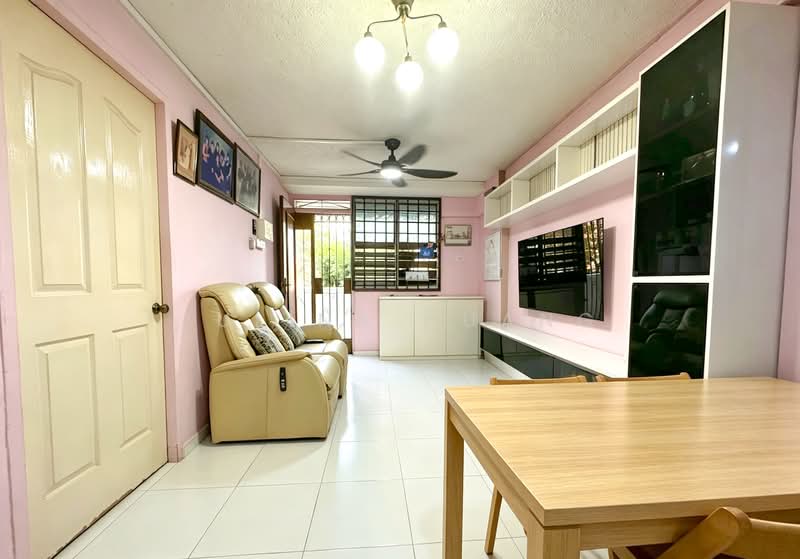 503 Bedok North Street 3, 503 Bedok North Street 3, 2 Bedrooms, 635 sqft, HDB Flat For Sale, by Julina Huang, 500237788 - Living Room - PropertyGuru.com.sg