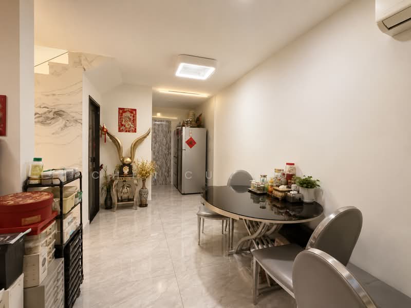Very well Renovated Freehold Terrace, Daisy avenue, 4 Bedrooms, 2,500 sqft, Terraced House For Sale, by Chen Cun You, 500237790 - Interior - PropertyGuru.com.sg