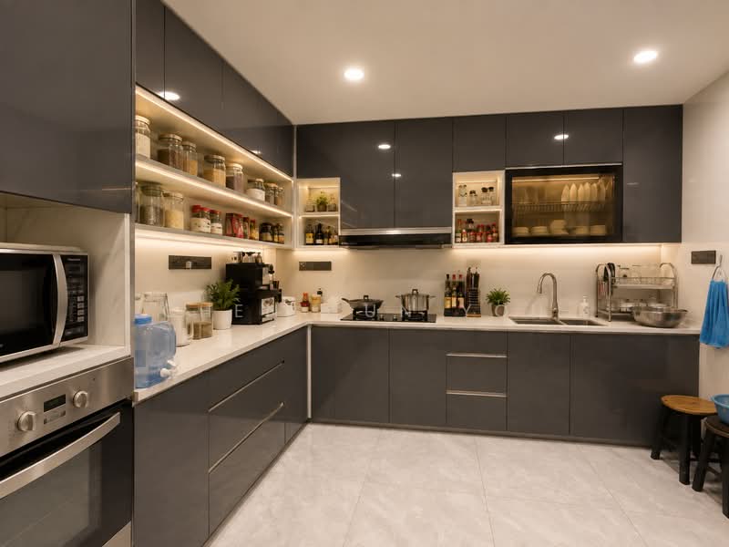 Very well Renovated Freehold Terrace, Daisy avenue, 4 Bedrooms, 2,500 sqft, Terraced House For Sale, by Chen Cun You, 500237790 - Kitchen - PropertyGuru.com.sg