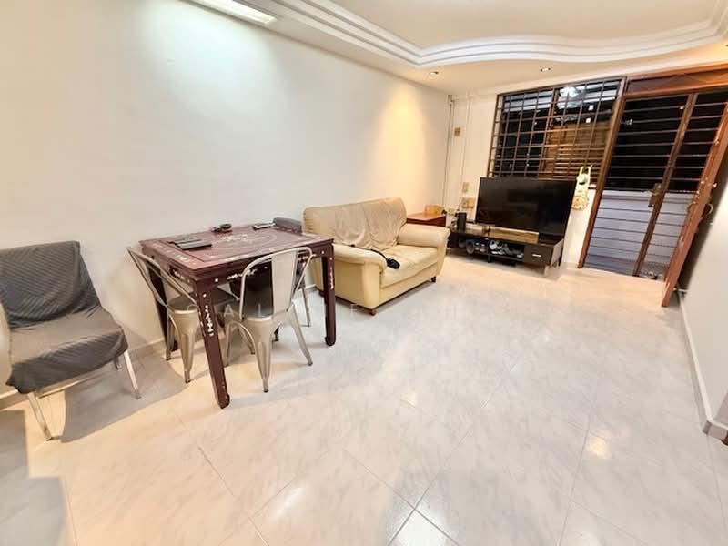13 Lorong 7 Toa Payoh, 13 Lorong 7 Toa Payoh, 3 Bedrooms, 710 sqft, HDB Flat For Sale, by Caline Chai, 500237798 - Living Room - PropertyGuru.com.sg