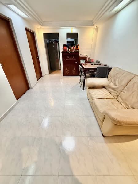 13 Lorong 7 Toa Payoh, 13 Lorong 7 Toa Payoh, 3 Bedrooms, 710 sqft, HDB Flat For Sale, by Caline Chai, 500237798 - Living Room - PropertyGuru.com.sg