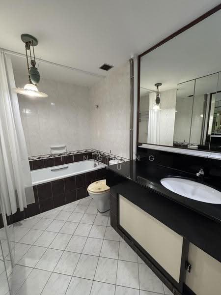 Westwood Park, Westwood Crescent, Boon Lay / Jurong / Tuas, Room Rental, 336 sqft, Terraced House For Rent, by Tingting Liu, 500237809 - Bathroom - PropertyGuru.com.sg