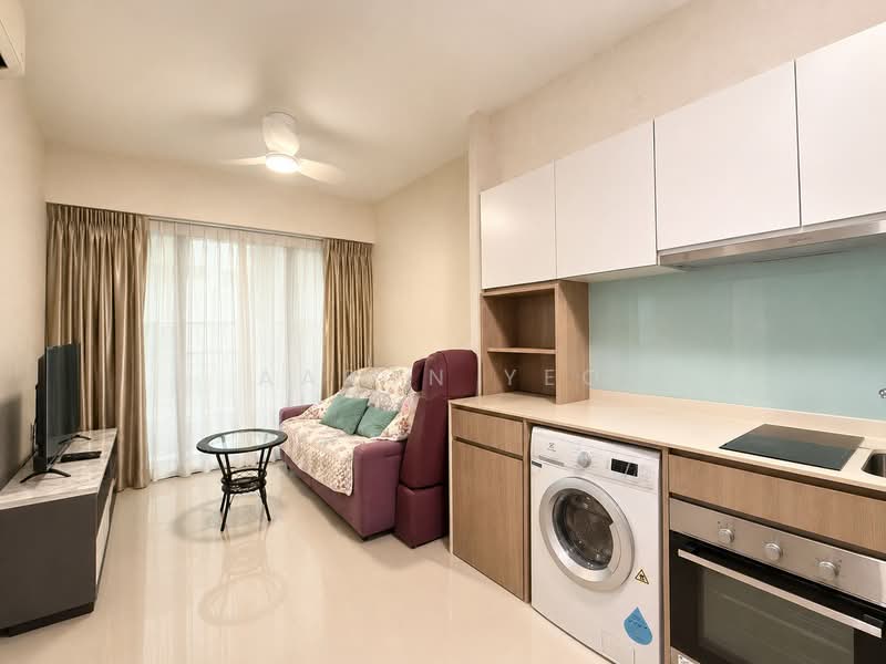 Kingsford Waterbay, 68 Upper Serangoon View, 1 Bedroom, 474 sqft, Condominium For Sale, by Aaron Yeo, 500237821 - Living Room - PropertyGuru.com.sg