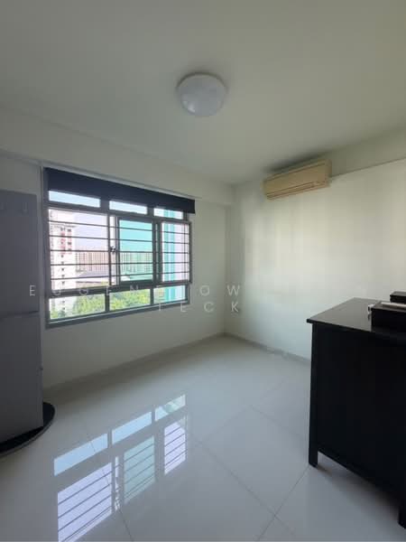 209C Compassvale Lane, 209C Compassvale Lane, 2 Bedrooms, 731 sqft, HDB Flat For Rent, by Eugene Ow Boon Teck, 500237830 - PropertyGuru.com.sg