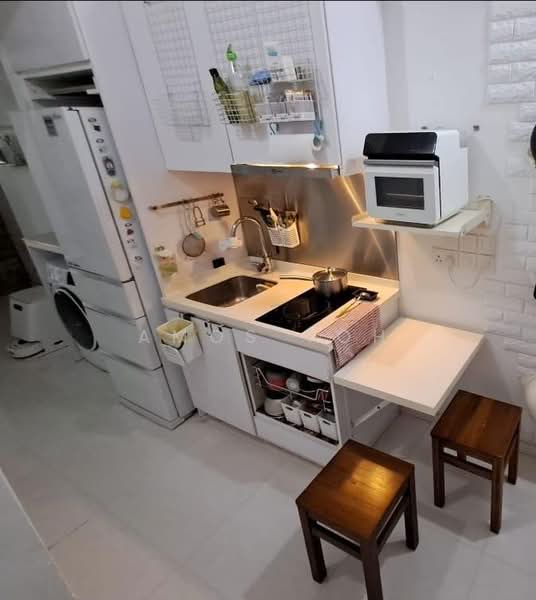 #1 Suites (One Suites), 1 Lorong 20 Geylang, 2 Bedrooms, 560 sqft, Condominium For Sale, by Amos Toh, 500237846 - Kitchen - PropertyGuru.com.sg