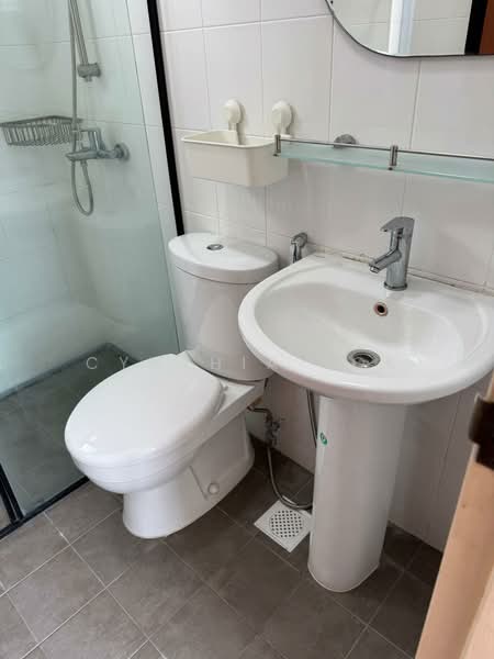 266B Punggol Way, 266B Punggol Way, 2 Bedrooms, 721 sqft, HDB Flat For Rent, by Cynthia Kok, 500237847 - Bathroom - PropertyGuru.com.sg