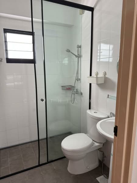 266B Punggol Way, 266B Punggol Way, 2 Bedrooms, 721 sqft, HDB Flat For Rent, by Cynthia Kok, 500237847 - Bathroom - PropertyGuru.com.sg