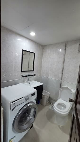 Fragrance Court, 12 Yew Siang Road, Room Rental, 100 sqft, Condominium For Rent, by Catherine Koh, 500237849 - MBR Bathroom - PropertyGuru.com.sg