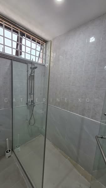 Fragrance Court, 12 Yew Siang Road, Room Rental, 100 sqft, Condominium For Rent, by Catherine Koh, 500237849 - MBR Bathroom - PropertyGuru.com.sg