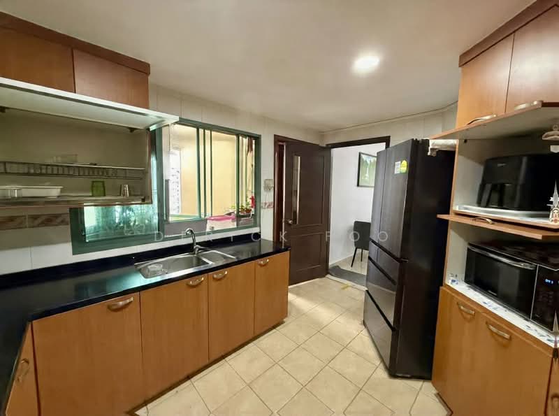 Yew Mei Green, 52 Choa Chu Kang North 6, 3 Bedrooms, 1,292 sqft, Condominium For Sale, by Derick Foo, 500237851 - Kitchen - PropertyGuru.com.sg