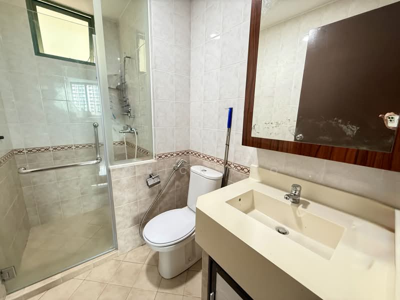 Yew Mei Green, 52 Choa Chu Kang North 6, 3 Bedrooms, 1,292 sqft, Condominium For Sale, by Derick Foo, 500237851 - Bathroom - PropertyGuru.com.sg