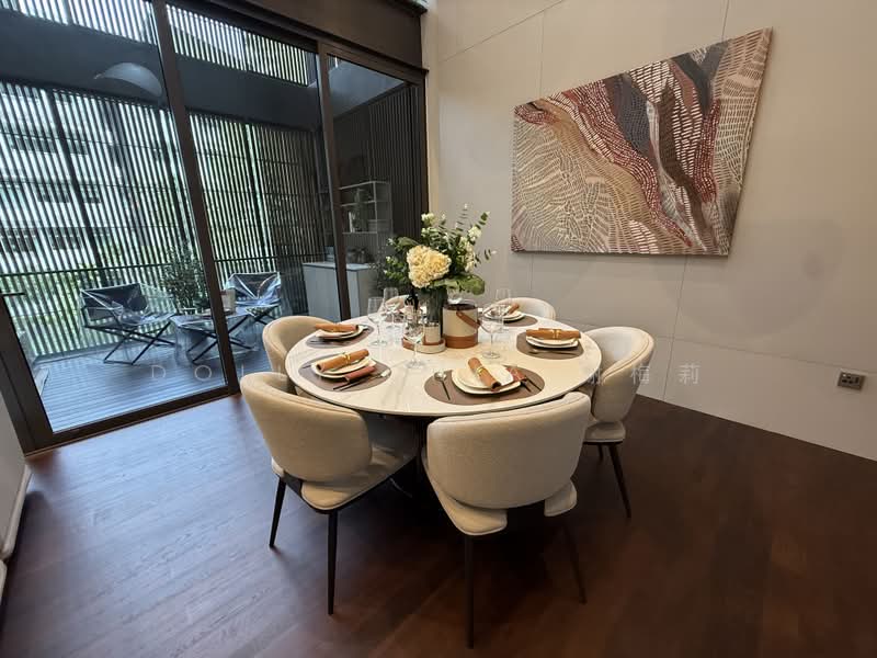 Lloyd SixtyFive, 65 Lloyd Road, 3 Bedrooms, 2,422 sqft, Condominium For Sale, by Dolly Chia 谢梅莉, 500237855 - Dining Room - PropertyGuru.com.sg