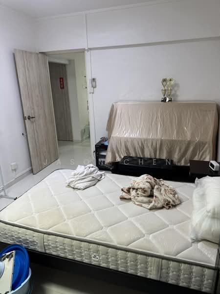 449 Jurong West Street 42, 449 Jurong West Street 42, 3 Bedrooms, 1,109 sqft, HDB Flat For Rent, by Jason Chen, 500237865 - Bedroom - PropertyGuru.com.sg