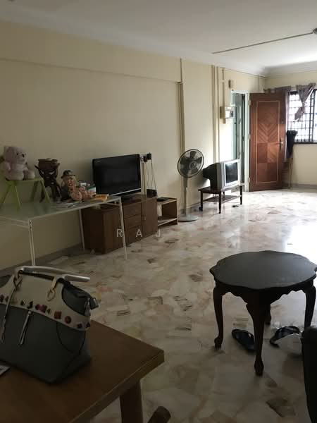 285 Tampines Street 22, 285 Tampines Street 22, 2 Bedrooms, 735 sqft, HDB Flat For Rent, by Raj ., 500237867 - Living Room - PropertyGuru.com.sg