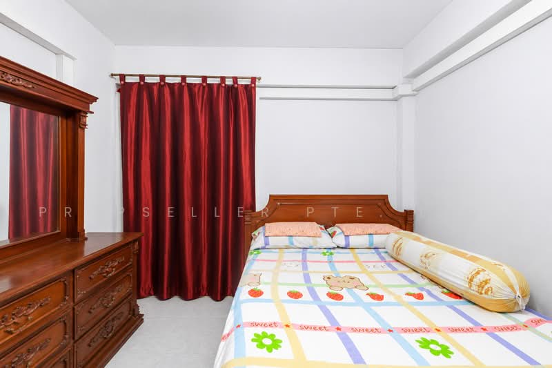 41 Sims Drive, 41 Sims Drive, 2 Bedrooms, 818 sqft, HDB Flat For Sale, by Elaine Wong, 500237870 - Bedroom - PropertyGuru.com.sg