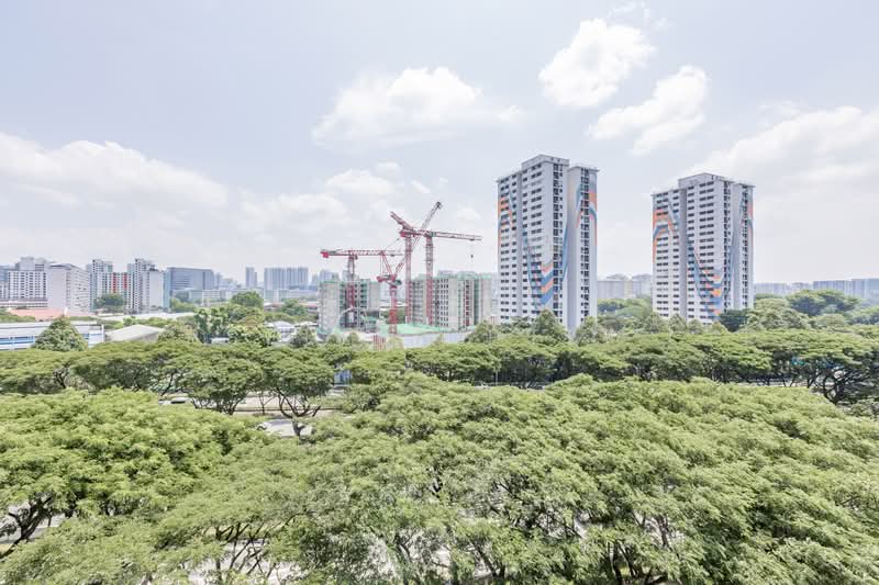 41 Sims Drive, 41 Sims Drive, 2 Bedrooms, 818 sqft, HDB Flat For Sale, by Elaine Wong, 500237870 - Exterior - PropertyGuru.com.sg