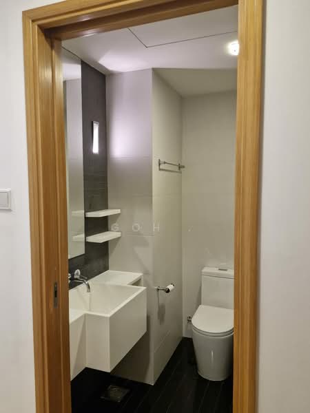 Park Infinia at Wee Nam, 2 Lincoln Road, 3 Bedrooms, 895 sqft, Condominium For Rent, by Goh ., 500237891 - Bathroom - PropertyGuru.com.sg