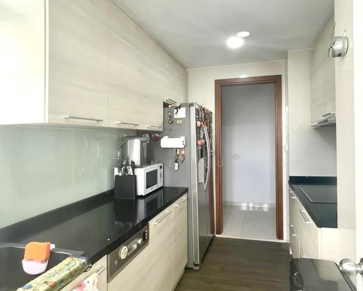 City Square Residences, 14 Kitchener Link, 2 Bedrooms, 872 sqft, Condominium For Rent, by Celestine Gui 魏绮霞, 500237892 - Kitchen - PropertyGuru.com.sg