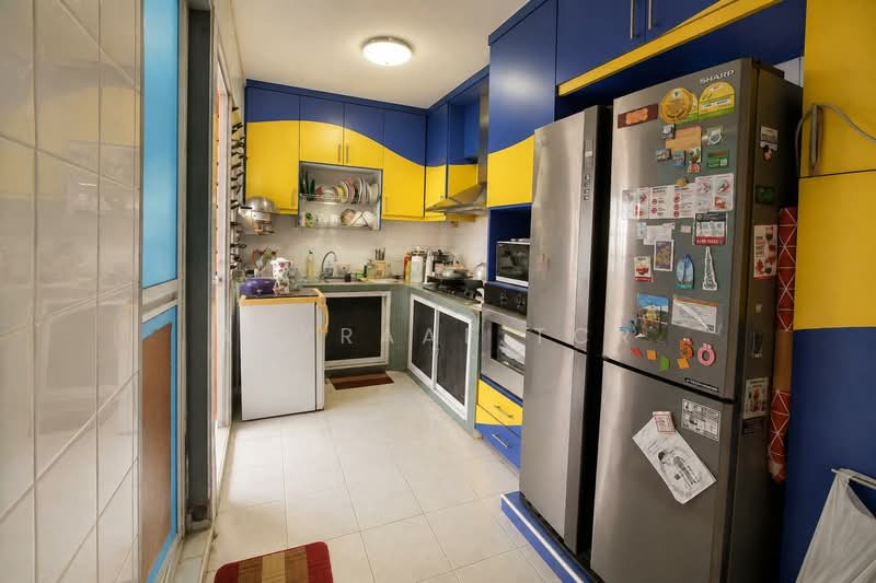 605 Woodlands Drive 42, 605 Woodlands Drive 42, 3 Bedrooms, 1,001 sqft, HDB Flat For Sale, by Asyraaf TCR, 500237896 - Kitchen - PropertyGuru.com.sg
