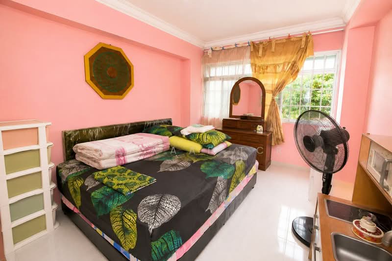 605 Woodlands Drive 42, 605 Woodlands Drive 42, 3 Bedrooms, 1,001 sqft, HDB Flat For Sale, by Asyraaf TCR, 500237896 - Bedroom - PropertyGuru.com.sg