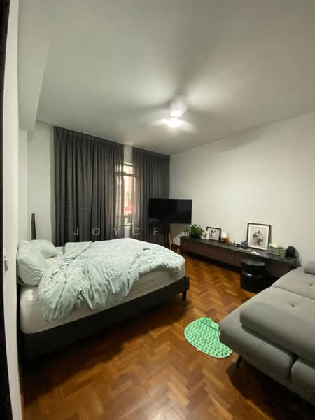 The Blossomvale, 900 Dunearn Road, 3 Bedrooms, 1,572 sqft, Condominium For Sale, by Joyce Tan, 500237906 - Extra Spacious Master Bedroom - PropertyGuru.com.sg