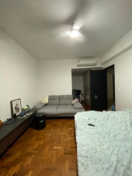 The Blossomvale, 900 Dunearn Road, 3 Bedrooms, 1,572 sqft, Condominium For Sale, by Joyce Tan, 500237906 - Another View of Master Bedroom - PropertyGuru.com.sg
