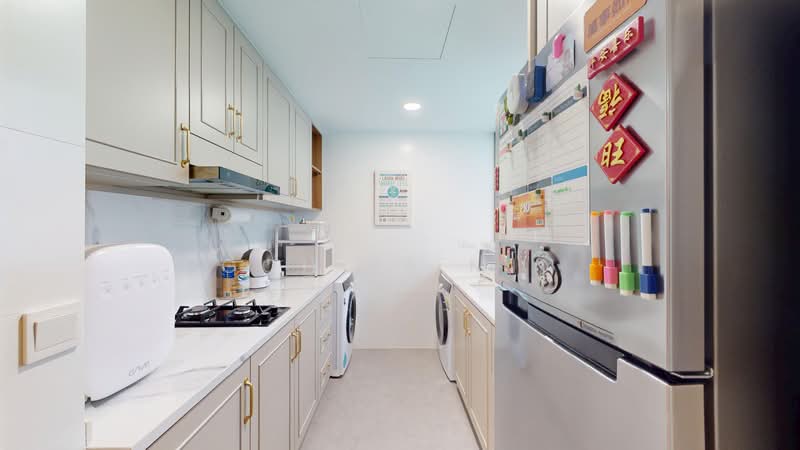 Esparina Residences, 113 Compassvale Bow, 2 Bedrooms, 829 sqft, Executive Condominium For Sale, by Goh Ze Min, 500237924 - Kitchen - PropertyGuru.com.sg