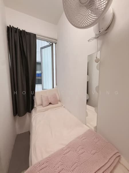 Kerrisdale, 30 Sturdee Road, Room Rental, 100 sqft, Condominium For Rent, by ling, 500237928 - Bedroom - PropertyGuru.com.sg