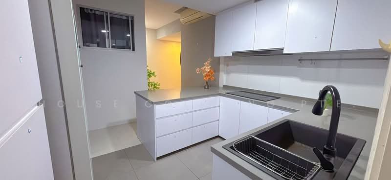 Kerrisdale, 30 Sturdee Road, Room Rental, 100 sqft, Condominium For Rent, by ling, 500237928 - Kitchen - PropertyGuru.com.sg