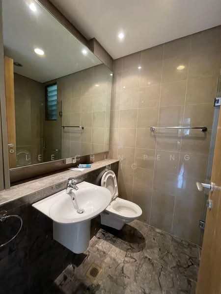St. Martin Residence, 2 Saint Martin's Drive, 3 Bedrooms, 1,184 sqft, Condominium For Sale, by Lee Chun Peng Adnic, 500237939 - Bathroom - PropertyGuru.com.sg