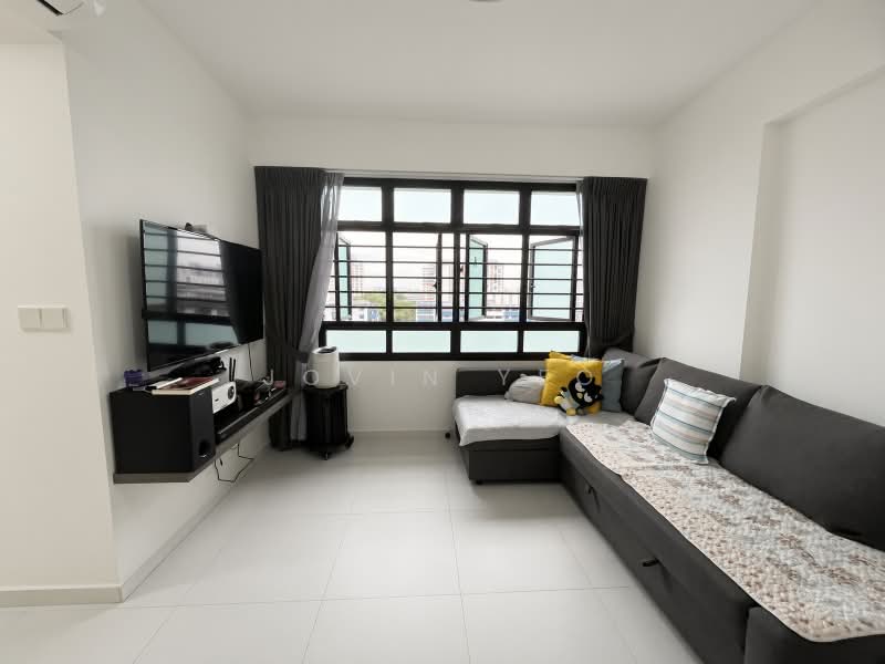 180B Boon Lay Drive, 180B Boon Lay Drive, 2 Bedrooms, 732 sqft, HDB Flat For Sale, by Jovin Yeo, 500237940 - Living Room - PropertyGuru.com.sg