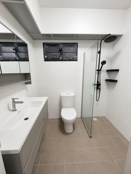 180B Boon Lay Drive, 180B Boon Lay Drive, 2 Bedrooms, 732 sqft, HDB Flat For Sale, by Jovin Yeo, 500237940 - Bathroom - PropertyGuru.com.sg