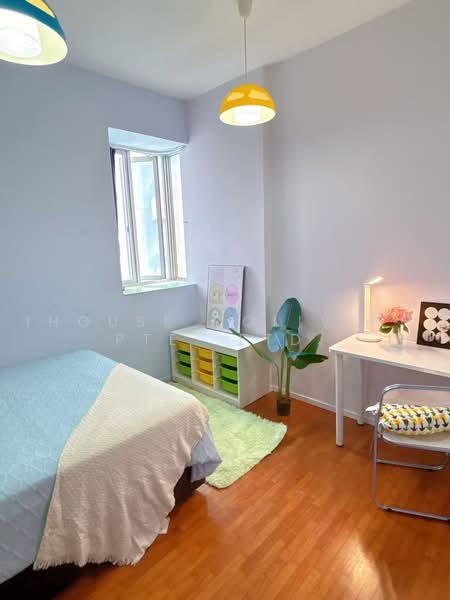 Kerrisdale, 30 Sturdee Road, Room Rental, 100 sqft, Condominium For Rent, by ling, 500237942 - Bedroom - PropertyGuru.com.sg