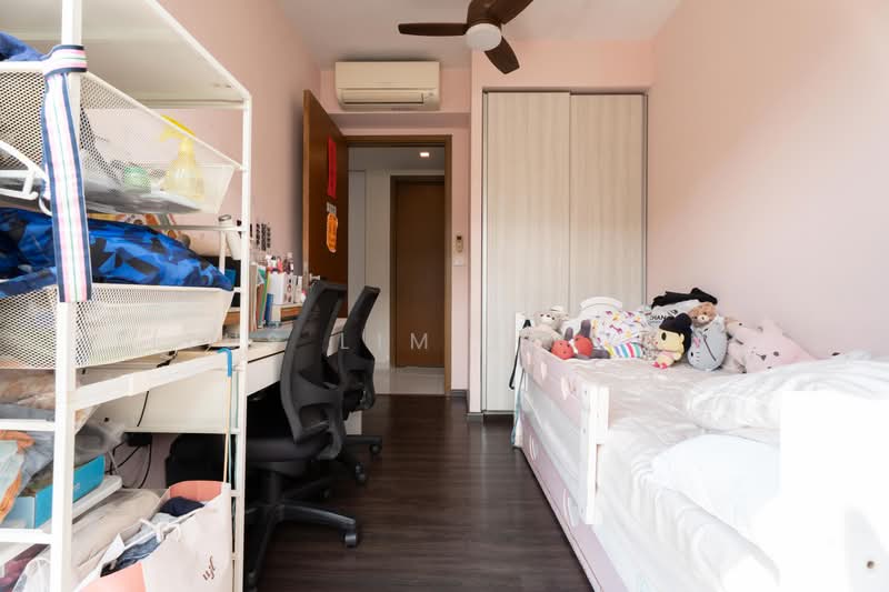 CityLife @ Tampines, , 3 Bedrooms, 1,259 sqft, Condominium For Sale, by Titus Lim Zhiyong, 500237943 - Bedroom - PropertyGuru.com.sg