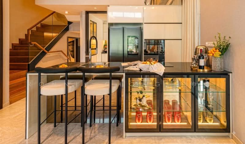 Belgravia Ace, 100 Belgravia Drive, 5 Bedrooms, 4,058 sqft, Cluster House For Sale, by Ronnie Chong 张仲捷, 500237954 - Family Area at Mezzanine Loft  - PropertyGuru.com.sg