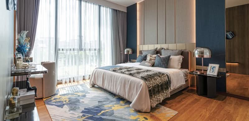 Belgravia Ace, 100 Belgravia Drive, 5 Bedrooms, 4,058 sqft, Cluster House For Sale, by Ronnie Chong 张仲捷, 500237954 - Spacious Master Bedroom - PropertyGuru.com.sg