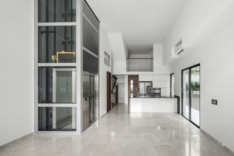 Belgravia Ace, 100 Belgravia Drive, 5 Bedrooms, 4,058 sqft, Cluster House For Sale, by Ronnie Chong 张仲捷, 500237954 - Living and Dining Hall - Bare - PropertyGuru.com.sg