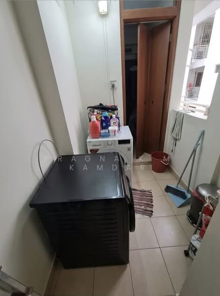 Rivervale Crest, 5 Rivervale Crescent, 2 Bedrooms, 990 sqft, Condominium For Sale, by Pragna K M Kamdar, 500237957 - Balcony - PropertyGuru.com.sg