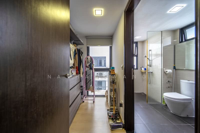 Riverparc Residence, 90 Punggol Drive, 3 Bedrooms, 1,076 sqft, Condominium For Sale, by Nathan Wang, 500237963 - Bathroom - PropertyGuru.com.sg