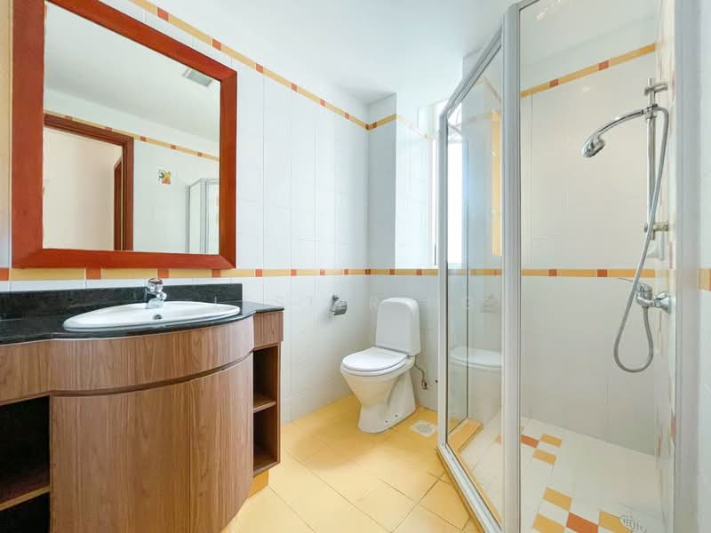 The Petals, 85 Hillview Avenue, Dairy Farm / Bukit Panjang / Choa Chu Kang, 2 Bedrooms, 1,119 sqft, Condominium For Sale, by Lester Ng, 500237972 - Bathroom - PropertyGuru.com.sg