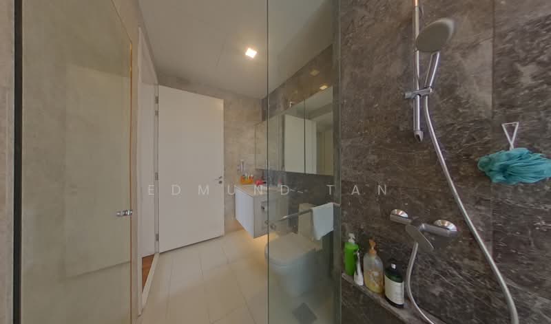 Bedok Residences, 16 Bedok North Drive, 4 Bedrooms, 3,142 sqft, Condominium For Sale, by Edmund Tan, 500237992 - Bathroom - PropertyGuru.com.sg