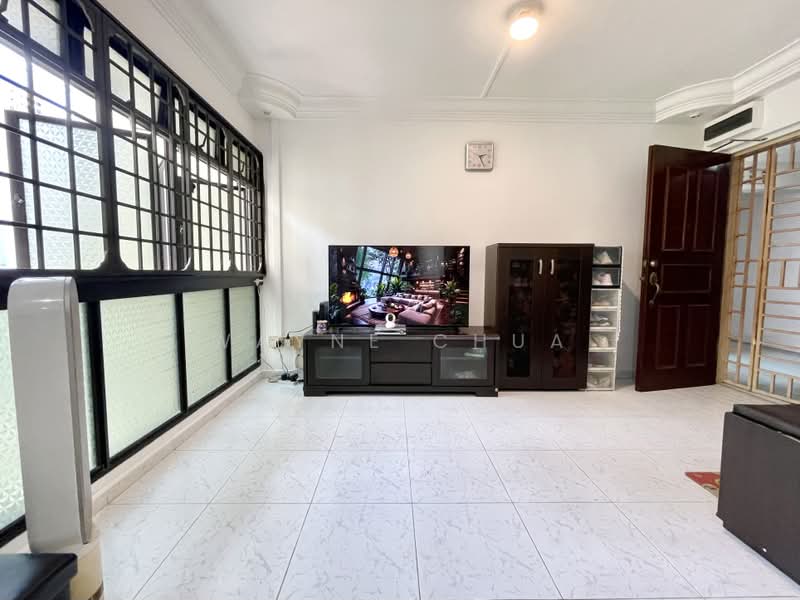 69 Redhill Close, 69 Redhill Close, 3 Bedrooms, 915 sqft, HDB Flat For Rent, by Wayne Chua, 500238014 - Living Room - PropertyGuru.com.sg