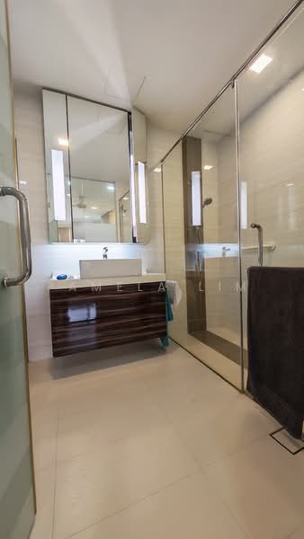 The Plaza, 7500A Beach Road, 1 Bedroom, 807 sqft, Apartment For Sale, by Pamela Lim, 500238024 - Bathroom - PropertyGuru.com.sg