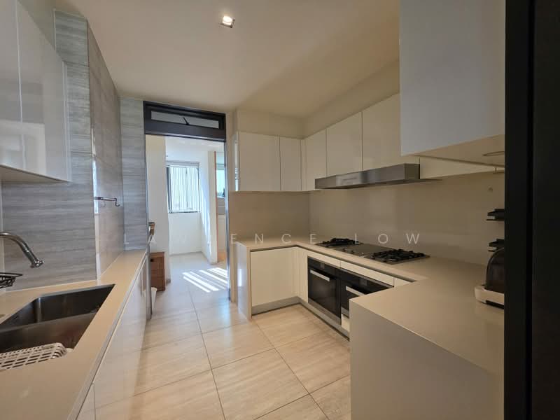 Eden Residences Capitol, 11 Stamford Road, 4 Bedrooms, 3,068 sqft, Condominium For Rent, by Lawrence Low, 500238030 - Kitchen - PropertyGuru.com.sg